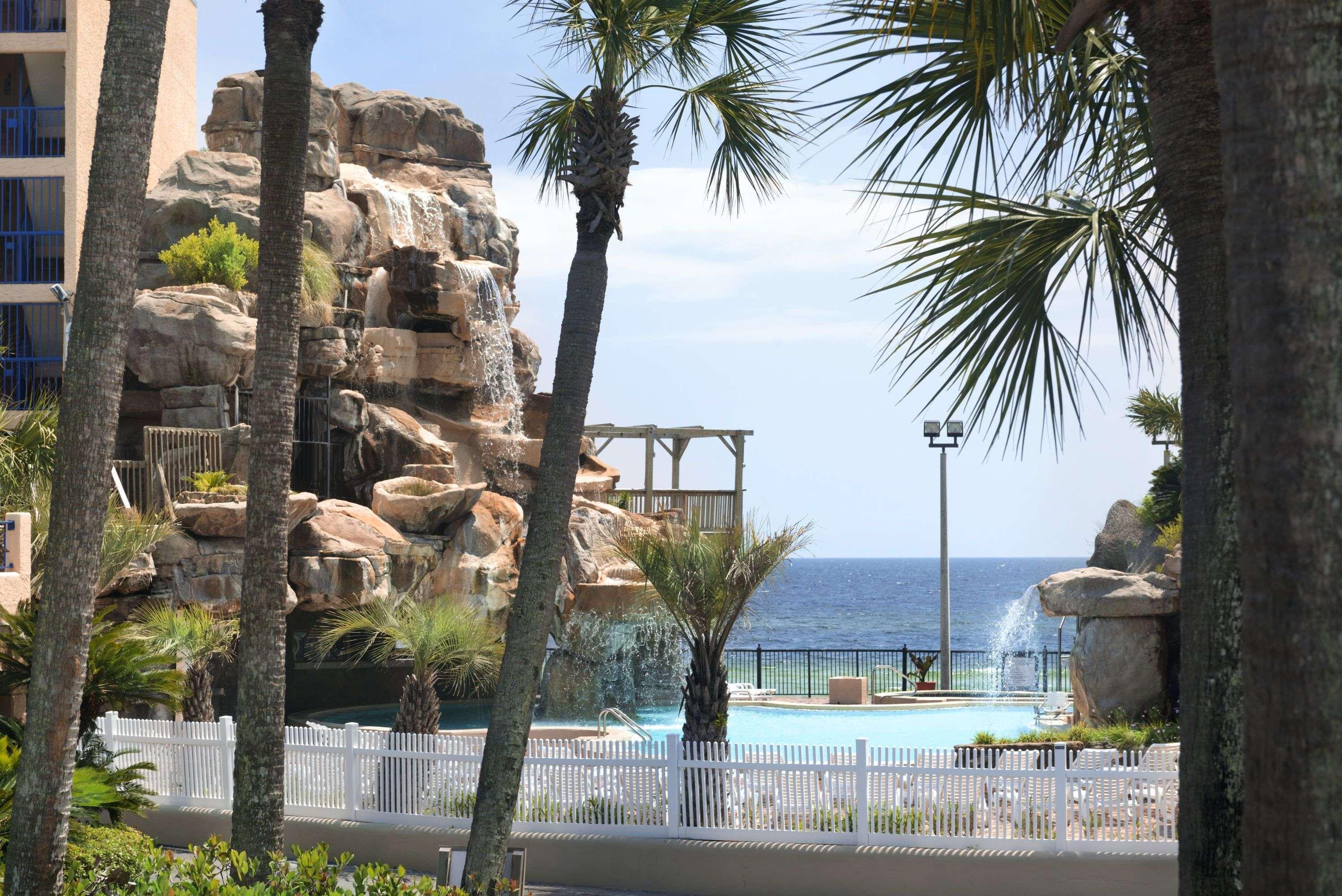 Days Inn By Wyndham Panama City Beach/Ocean Front Exteriör bild