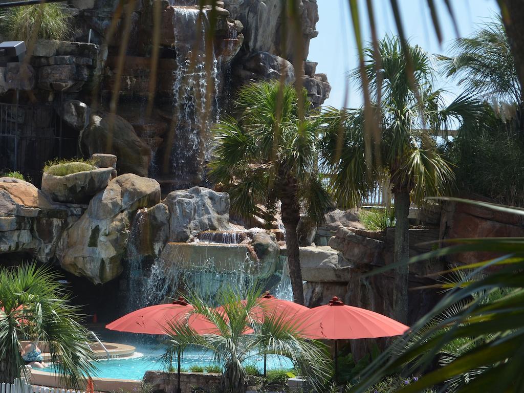 Days Inn By Wyndham Panama City Beach/Ocean Front Exteriör bild